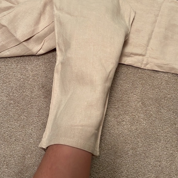 Small khakhi/Beige pants. - Picture 6 of 6